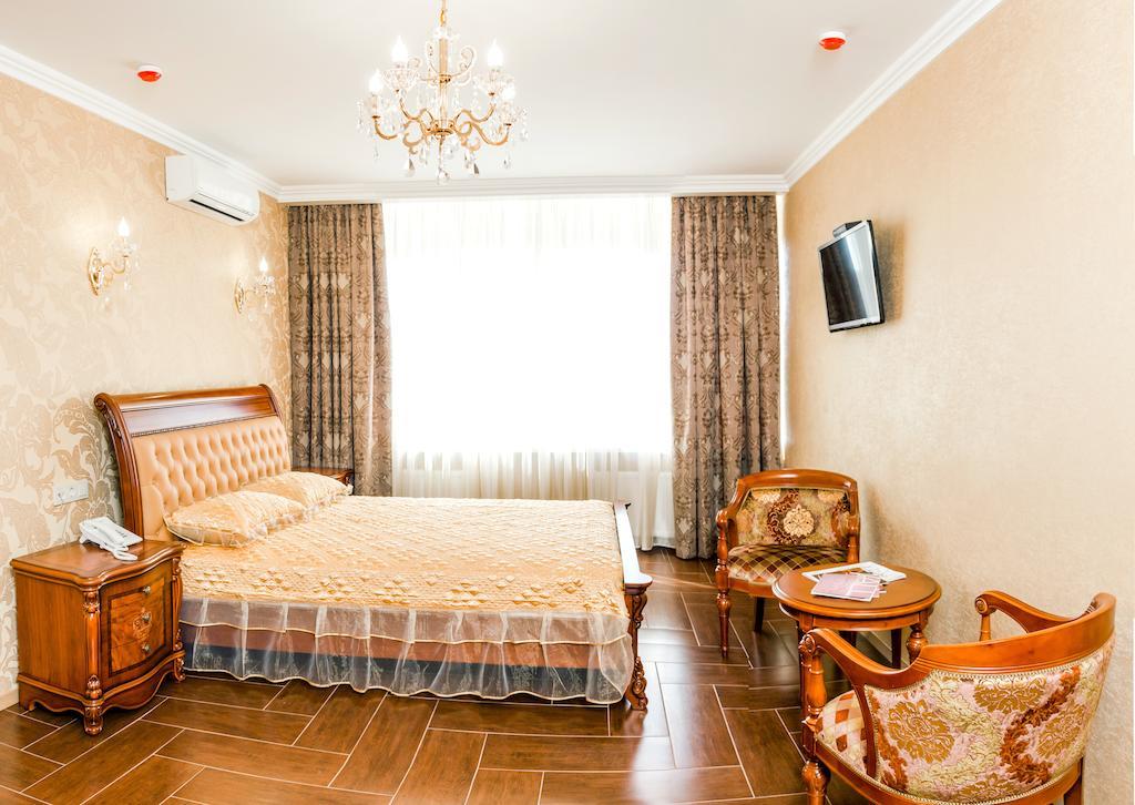 Hotel Premier Kamianske Chambre photo