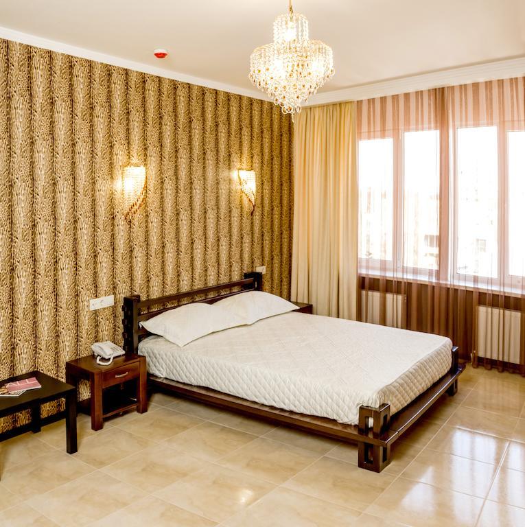 Hotel Premier Kamianske Chambre photo